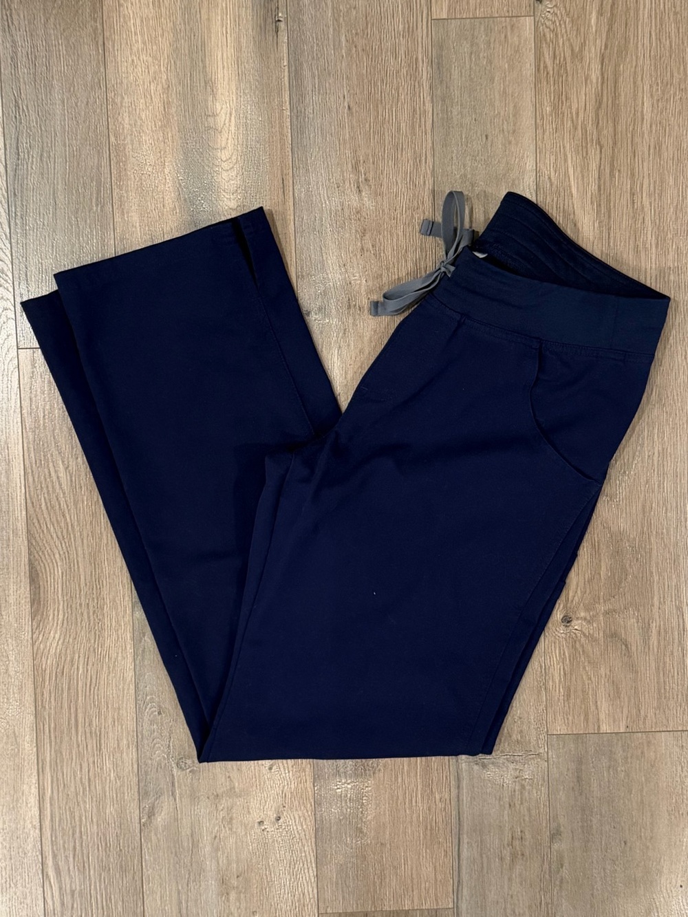 Figs Scrub Bottoms Navy Pull-On Jogger Pants with Gray Drawstring